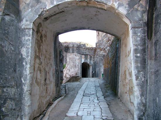image013