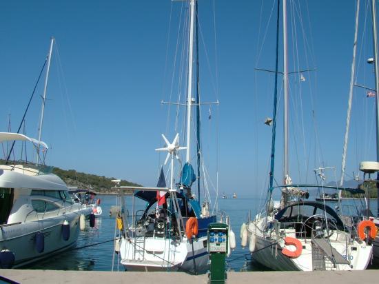 image022