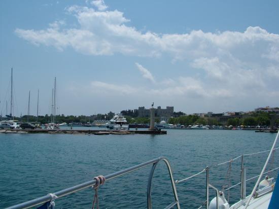 image027