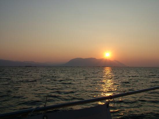 image046