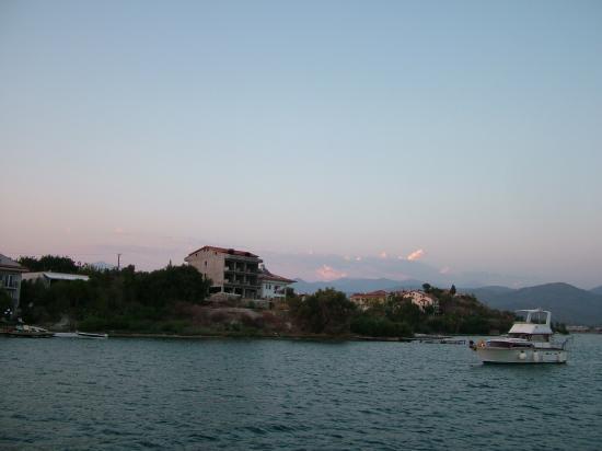 image093