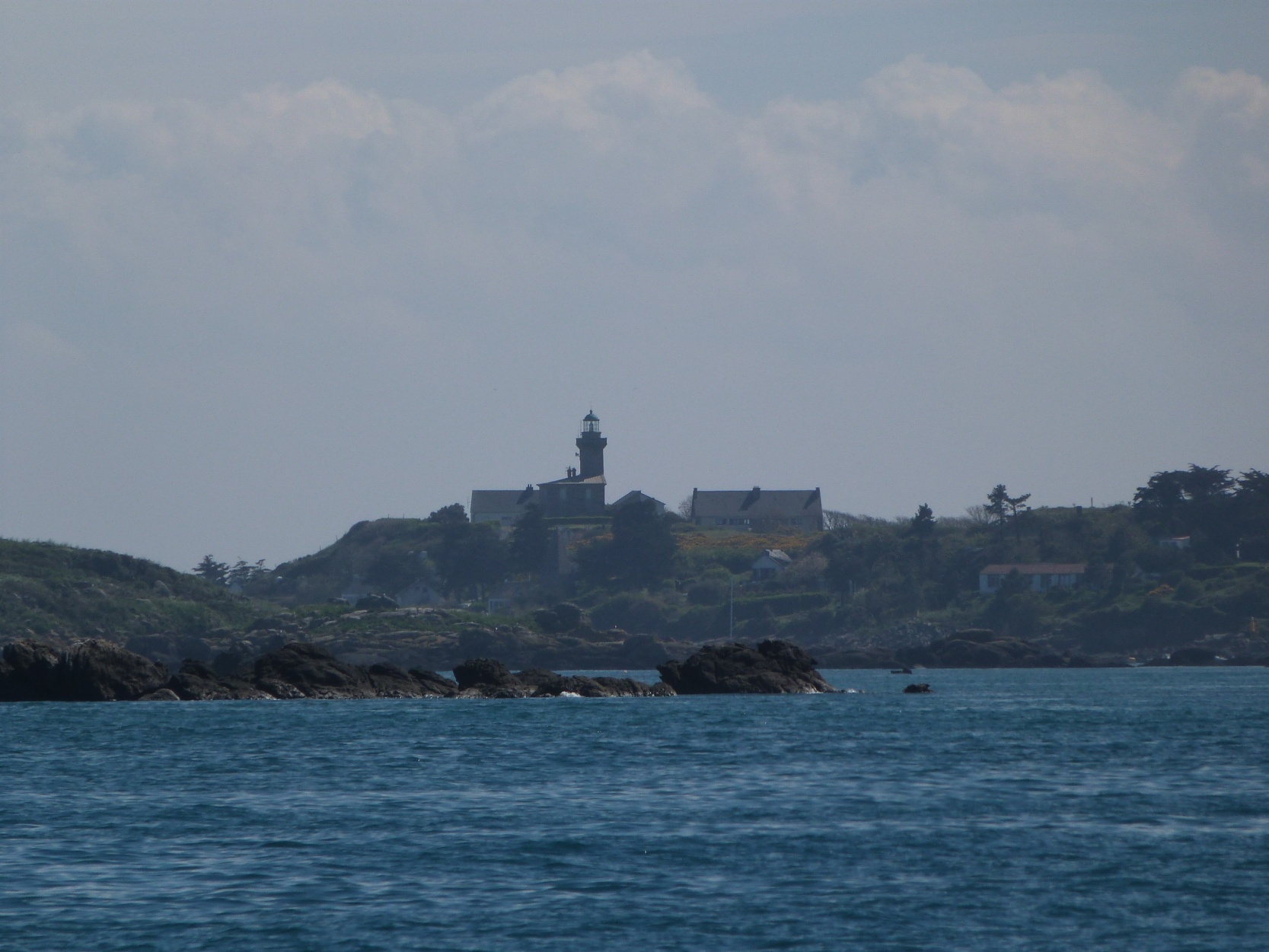 image025